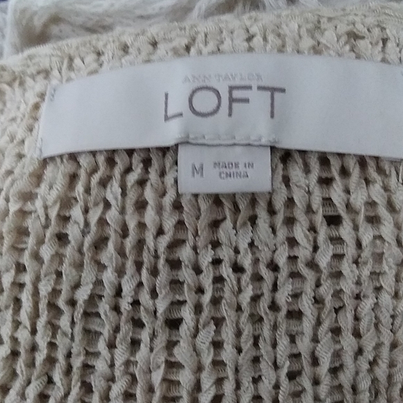 LOFT Ann Taylor sweater size medium - Picture 4 of 4